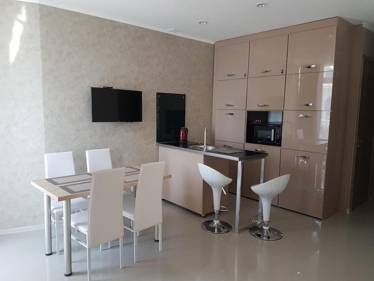 Lulu Apartment Batumi Exterior foto